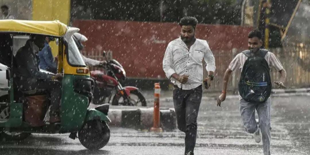 बड़ी खबर: अभी बरसात से नहीं मिलेगी निजात, अलर्ट जारी…
