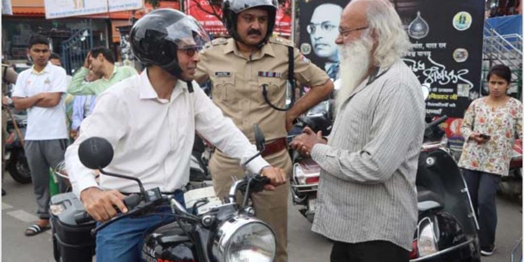 Dehradun: ट्रैफिक का जायजा लेने ग्राउंड जीरो पर उतरे DM, SSP…