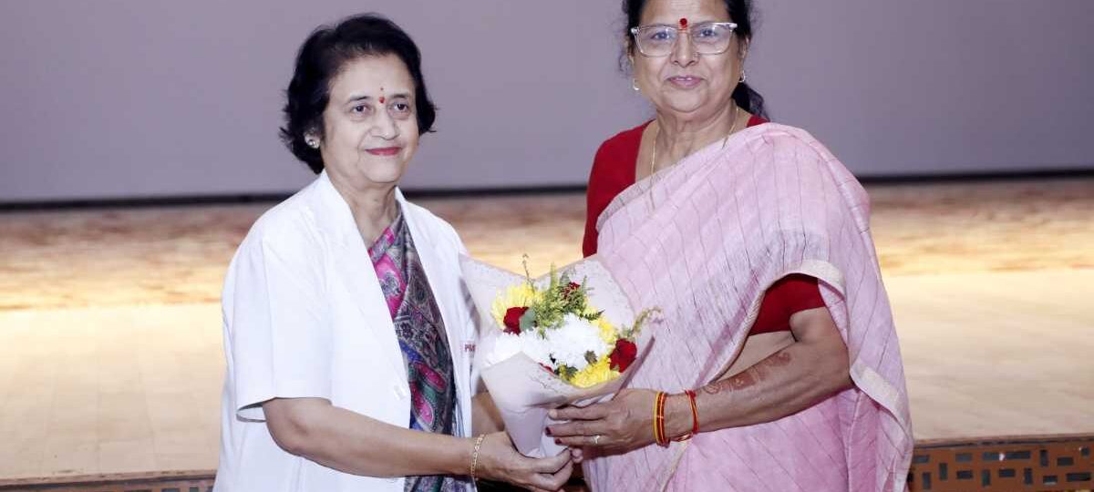 कॉलेज ऑफ नर्सिंग के नए बैच ने ली शपथ