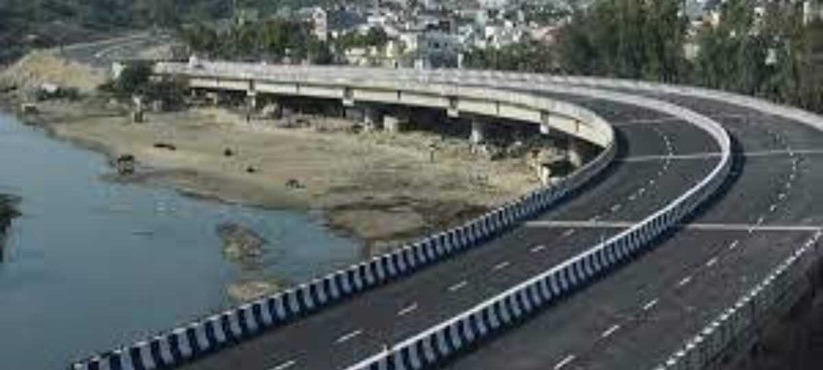 धामी सरकार के तीन साल में बनाई 1481 किमी लंबी ग्रामीण सड़क, 195 सेतुओं का निर्माण किया…