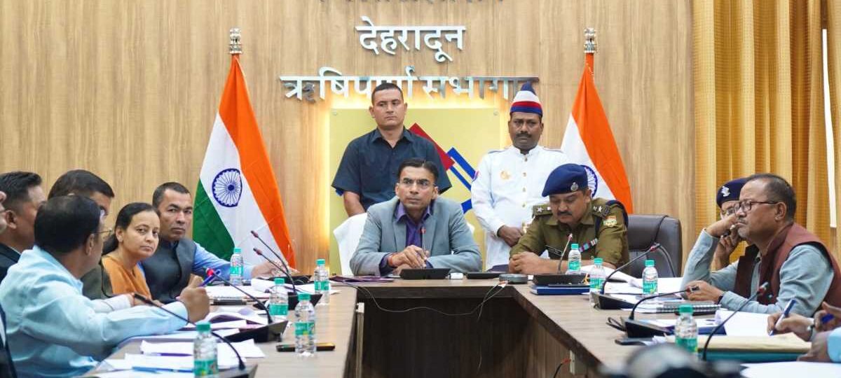 एक-एक जीवन कीमती है, सड़क दुर्घटनाओं को रोकने को करें प्रभावी उपायः डीएम