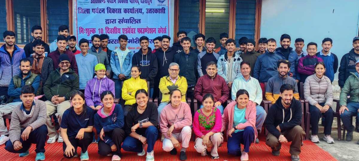 मोरी ब्लॉक के खरसाड़ी गांव में आयोजित 10 दिवसीय प्रशिक्षण शिविर में 40 युवक व युवतियां ले रहे भाग