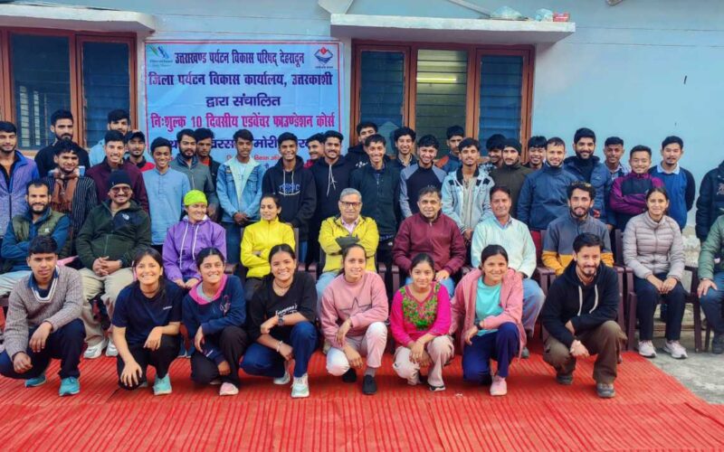 मोरी ब्लॉक के खरसाड़ी गांव में आयोजित 10 दिवसीय प्रशिक्षण शिविर में 40 युवक व युवतियां ले रहे भाग