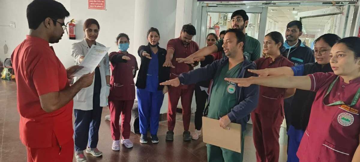 वर्ल्ड एंटीमाइक्रोबियल अवेयरनेस वीक पर एम्स, ऋषिकेश में विभिन्न गतिविधियों का आयोजन