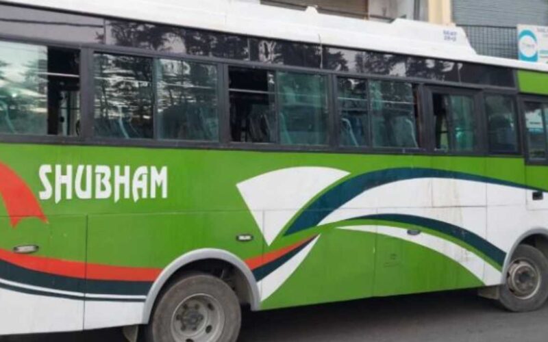 31 सीटर बस में 51 यात्री सवार, चालक भी नशे में मिला…
