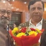पीआरएसआई के राष्ट्रीय अध्यक्ष डॉ अजीत पाठक ने सूचना महानिदेशक बंसीधर तिवारी से शिष्टाचार भेंट की