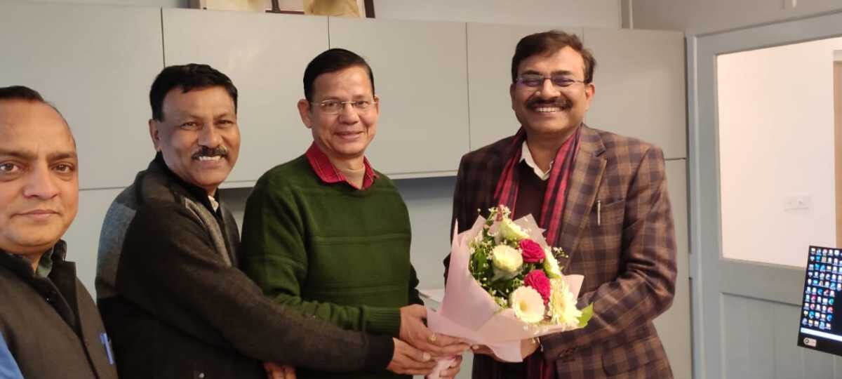 अतिरिक्त वेतन वृद्धि पर उत्तराखंड सचिवालय संघ ने मुख्यमंत्री जी का आभार व्यक्त किया…