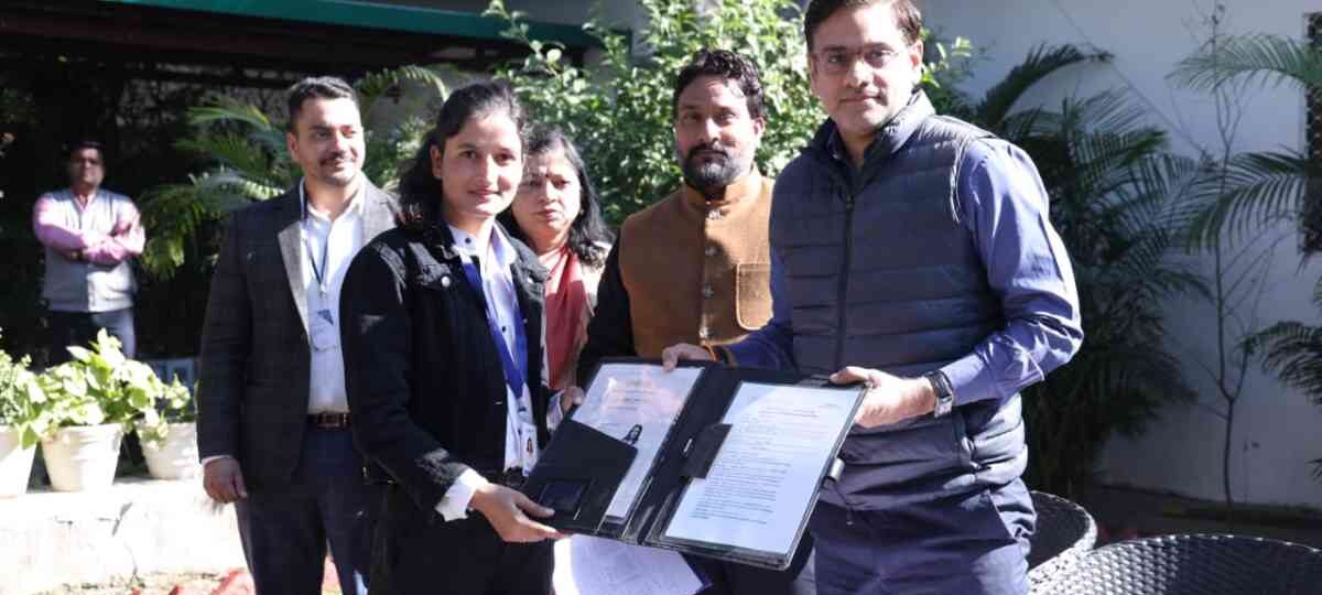 कैबिनेट मंत्री सौरभ बहुगुणा से जापान के लिए चयनित 09 युवाओं ने भेंट की…