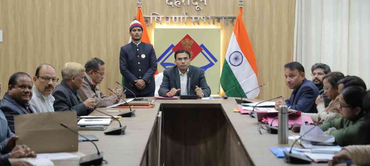 अनाथ, निर्बल एवं ड्रापआउट बेटियों के हौसले को लगेगें पंख, कई योजनाओं को डीएम ने किया स्वीकृत