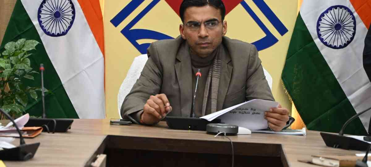 38वें राष्ट्रीय खेलों की तैयारियों के संबंध में जिलाधिकारी ने अधिकारियों के साथ बैठक की…