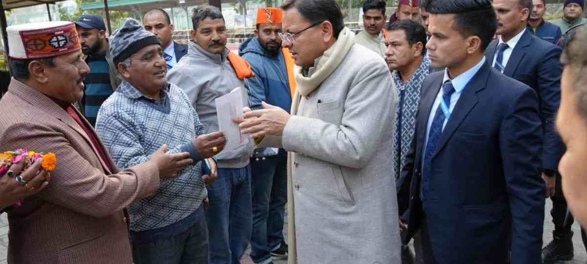 मुख्यमंत्री ने कैम्प कार्यालय लोहियाहेड, खटीमा में जनता से संवाद किया व जन समस्याएं सुनी…