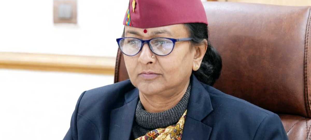 जिलाधिकारियों को आजीविका से जुड़ी सभी योजनाओं की आउटपुट मॉनिटरिंग करने के सख्त निर्देश