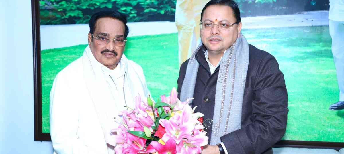 मुख्यमंत्री पुष्कर सिंह धामी ने नई दिल्ली में केंद्रीय जल शक्ति मंत्री सी आर पाटिल से शिष्टाचार भेंट की