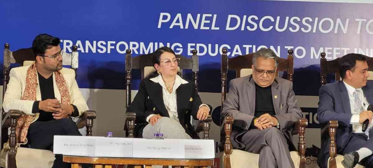 ईमानदारी, कठिन परिश्रम एवं अच्छा व्यवहार छात्रों के सफलता के है मूल मंत्र…