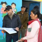 जिलाधिकारी आशीष भटगांई ने प्राथमिक विद्यालय उद्यमस्थल का औचक निरीक्षण किया…