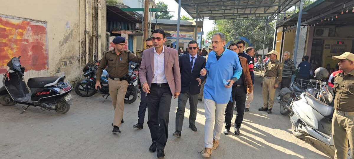 डीएम के निर्देश पर विकासनगर उप  जिला चिकित्सालय में  बढ़ी  सुविधाएं…