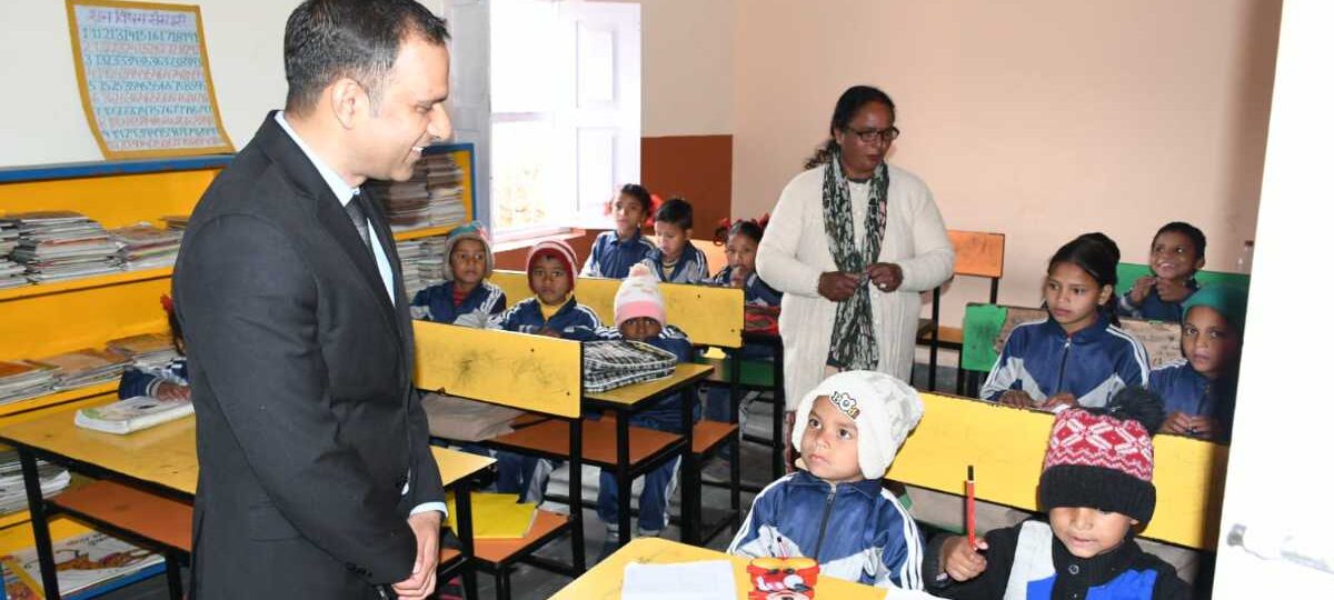 जिलाधिकारी आशीष भटगांई ने प्राथमिक विद्यालय नौघर व गढ़सेर का निरीक्षण किया…