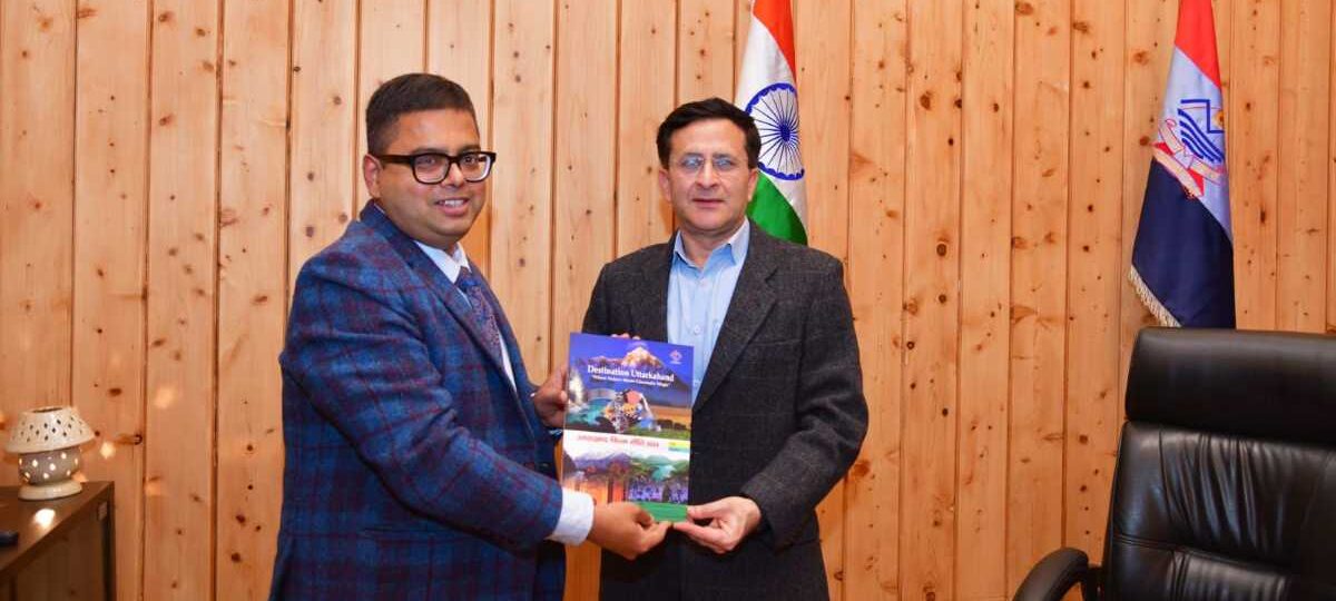 उत्तराखण्ड फिल्म विकास परिषद के संयुक्त मुख्य कार्यकारी अधिकारी डॉ. नितिन उपाध्याय ने पुलिस महानिदेशक दीपम सेठ से भेंट की