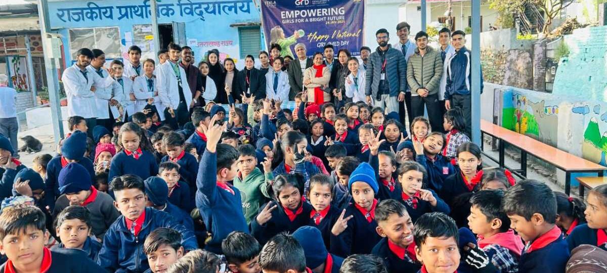 जीआरडी के नर्सिंग विद्यार्थियों ने मनाया राष्ट्रीय बालिका दिवस