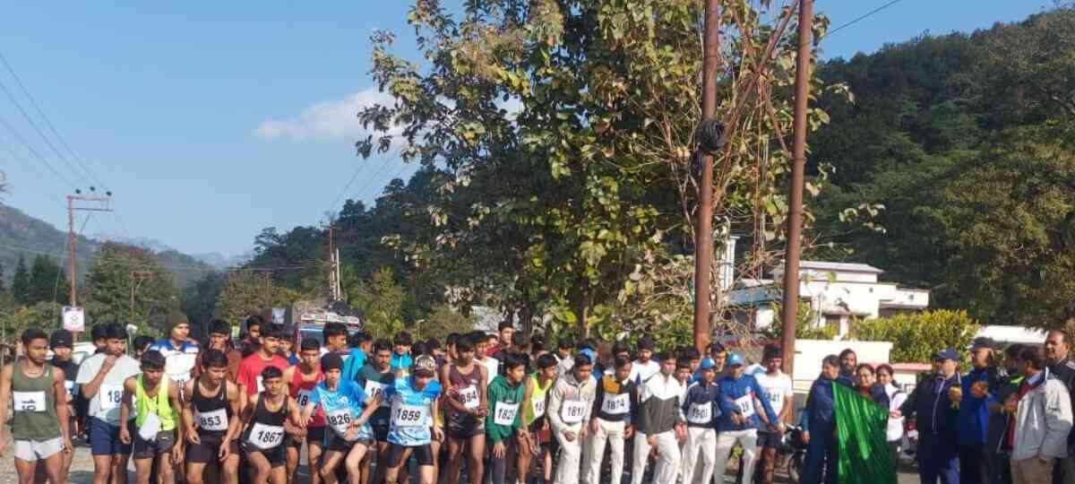 राष्ट्रीय युवा दिवस के उपलक्ष्य में मैराथन दौड़ आयोजित की गई…