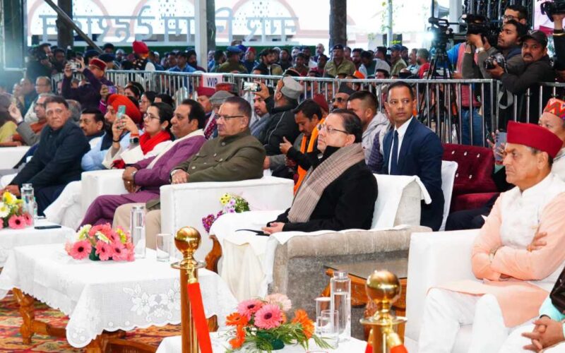 मुख्यमंत्री पुष्कर सिंह धामी की उपस्थिति में महापौर एवं पार्षदों ने पद एवं गोपनीयता की शपथ ग्रहण की…