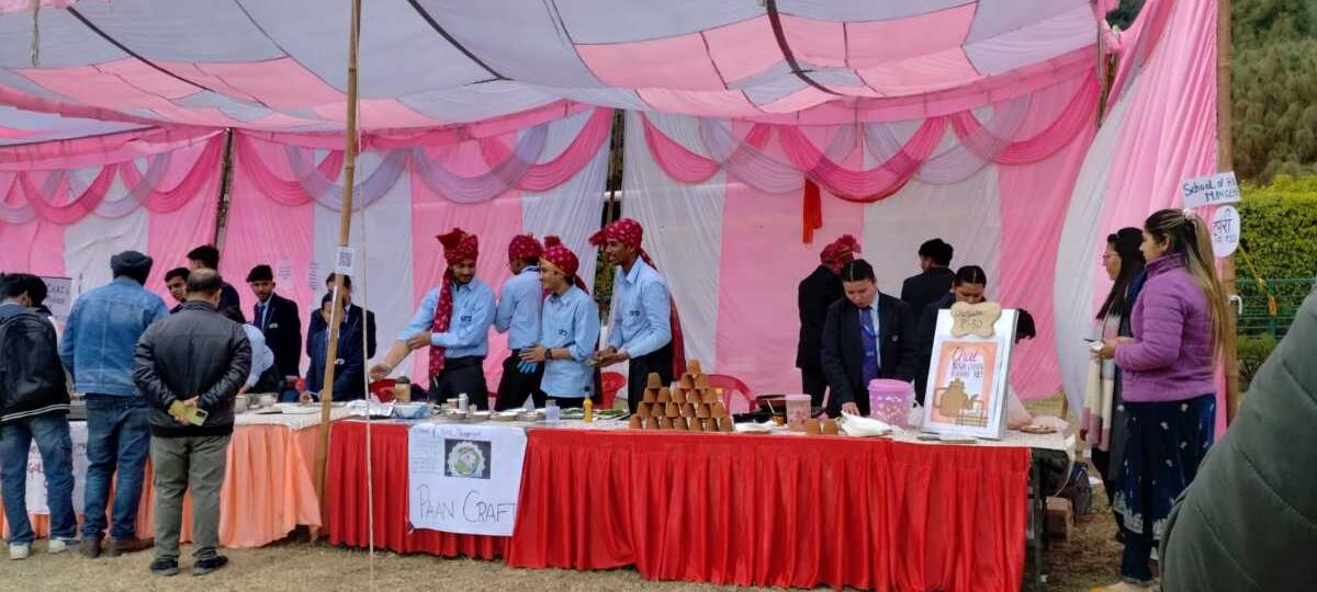 जी.आर. डी. में मैनेजमेंट छात्रों ने लगाये विभिन्न फ़ूड स्टाल…