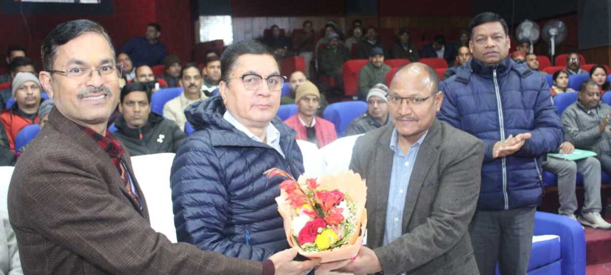 डीएम ने युवाओं को सहकारिता से जुड़ कर योजनाओं का लाभ उठाने का आह्वान किया…