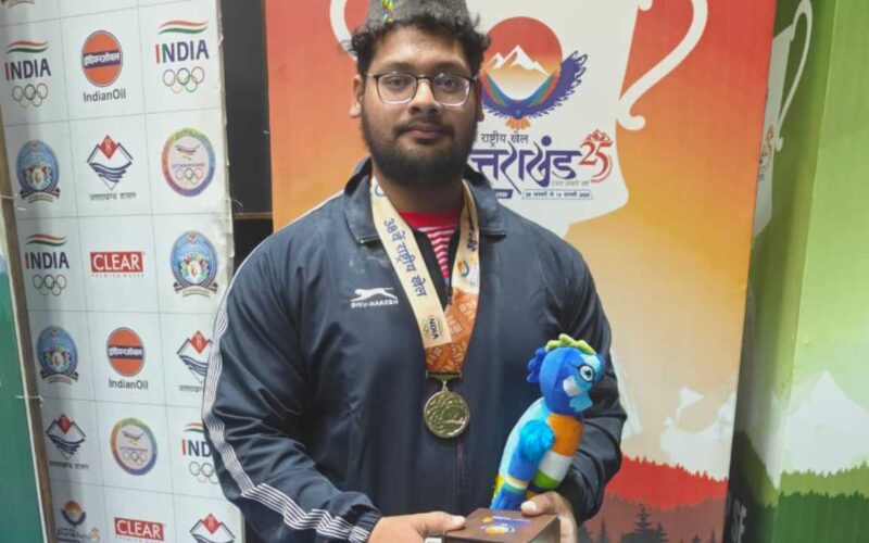 विवेक पांडे ने पुरुषों की 109+ भारवर्ग वेटलिफ्टिंग में कांस्य पदक जीत, उत्तराखंड का मान बढ़ाया