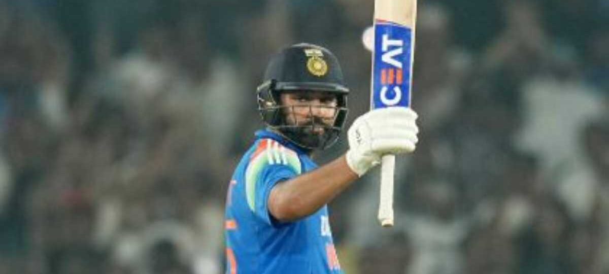 भारत ने दूसरे एकदिवसीय मैच में इंग्लैंड को चार विकेट हराया…