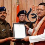 प्रयागराज महाकुंभ ड्यूटी से लौटने के बाद एसडीआरएफ के जवानों का मुख्यमंत्री ने किया अभिनंदन