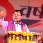 मुख्यमंत्री का भव्य रोड शो में  जनप्रतिनिधियों, जनता ने फूल वर्षा व पुष्प मालाओं से किया स्वागत