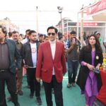 सरस आजीविका मेले में पहुंचे आयुक्त दीपक रावत, स्टालों का किया निरीक्षण…