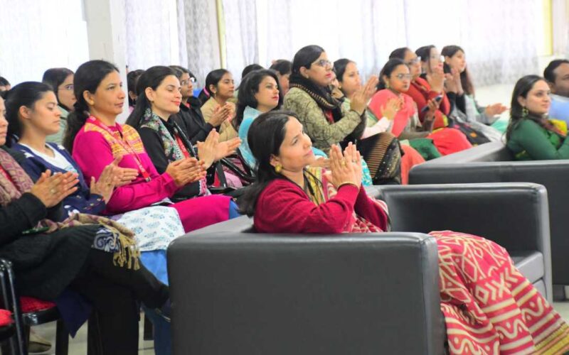 जीआरडी में धूम धाम से मनाया गया अंतरराष्ट्रीय महिला दिवस…