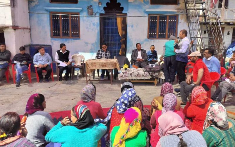 सरकार जनता के द्वार’ कार्यक्रम में पहुंची प्रशासनिक टीम, ग्रामीणों की 17 शिकायतें दर्ज