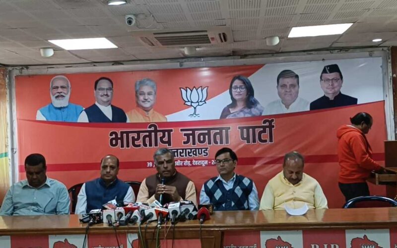 प्रदेश सरकार के 3 साल शानदार, ऐतिहासिक और इतिहास निर्माण करने वाले लिए फैसले