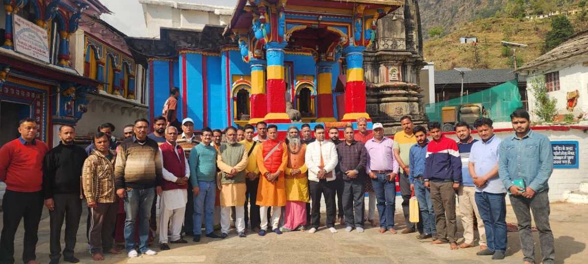 मुख्यमंत्री धामी ने चारधाम यात्रा की तैयारियों के लिए ये निर्देश, आयुक्त ने किया स्थलीय निरीक्षण