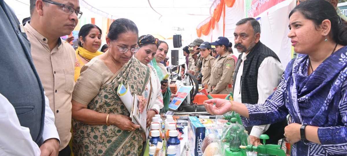 कैंट विधानसभा में बहुउद्देशीय शिविर का आयोजन, 773 लोगों को मिला योजनाओं का लाभ