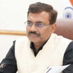 अपर मुख्य सचिव आनन्द बर्द्धन ने सचिवालय में नाबार्ड की समीक्षा बैठक ली