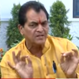 विधानसभा सत्र के दौरान विवादित बयान के कारण संसदीय कार्यमंत्री प्रेम चंद अग्रवाल ने दिया इस्तीफा, हुए भावुक