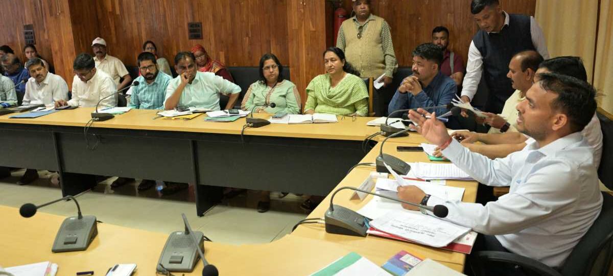 डीएम रुद्रप्रयाग ने सुनी जन शिकायतें, 19 का मौके पर निस्तारण…