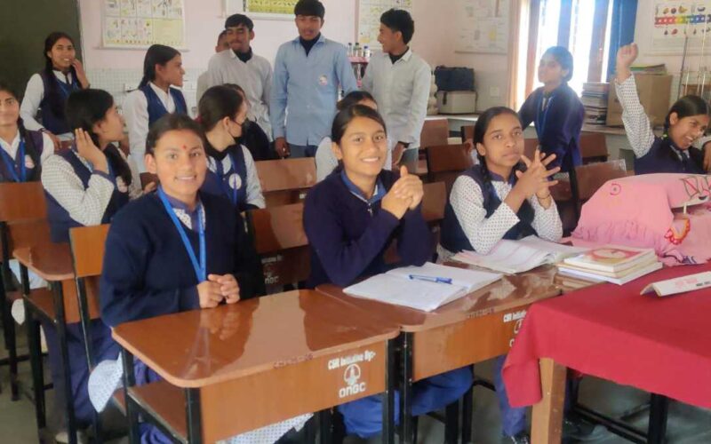 डीएम के प्रोजेक्ट ‘उत्कर्ष’ अन्तर्गत ओएनजीसी व हुडको का मिला अभूतपूर्व सहयोग