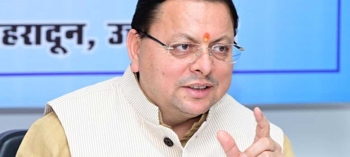 घुसपैठियों को फर्जी प्रमाण पत्र बनाने में सहायता करने वाले लोगों के विरूद्ध भी कड़ी कार्यवाही होगी