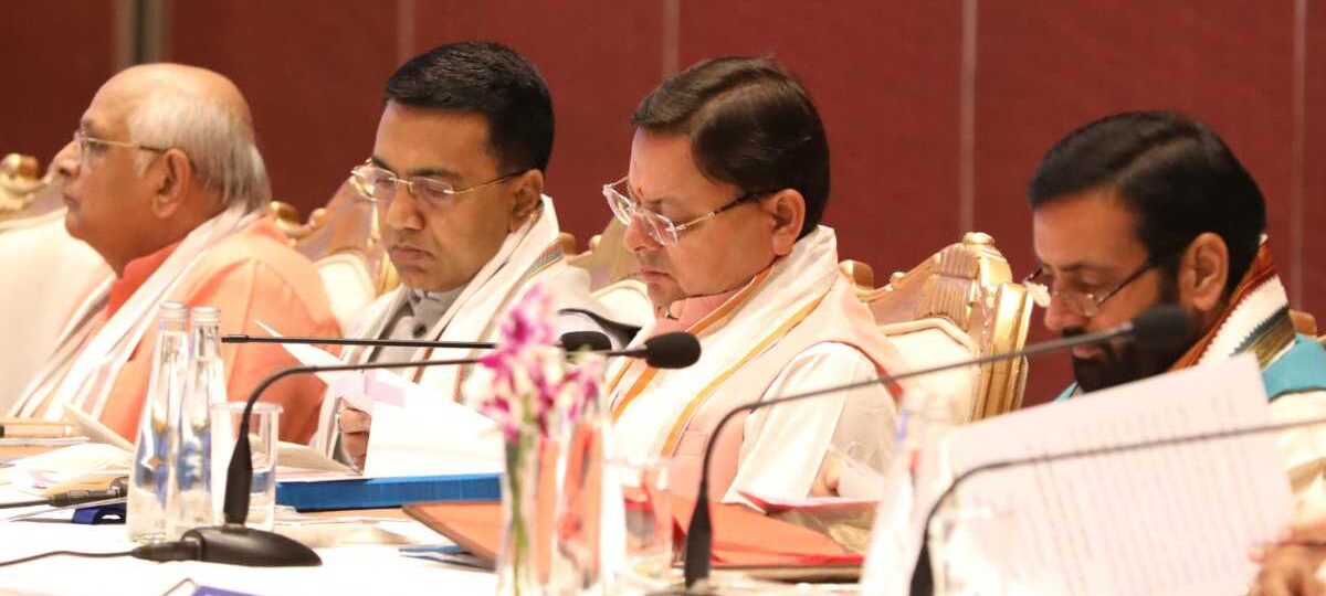मुख्यमंत्री परिषद की बैठक में सीएम पुष्कर सिंह धामी ने उत्तराखण्ड में लागू यूसीसी पर प्रस्तुतिकरण दिया