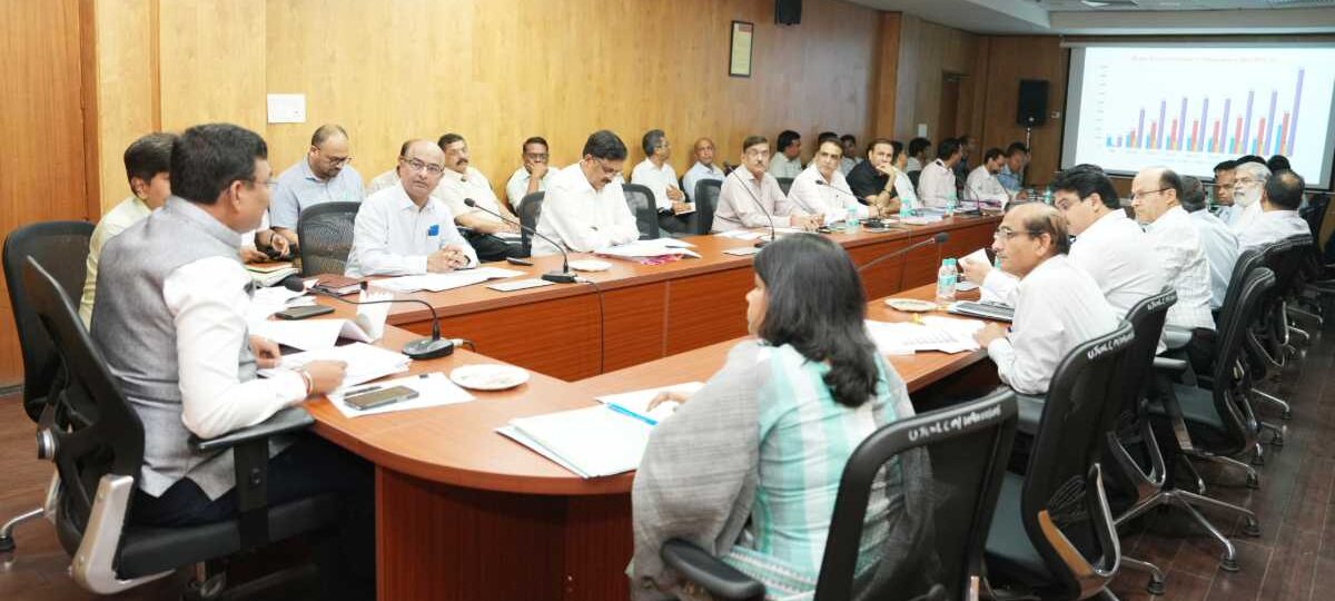 लोगों तक स्वच्छ, सस्ती, सुलभ और विश्वसनीय ऊर्जा पहुंच सुनिश्चित करें ऊर्जा विभागः मुख्य सचिव