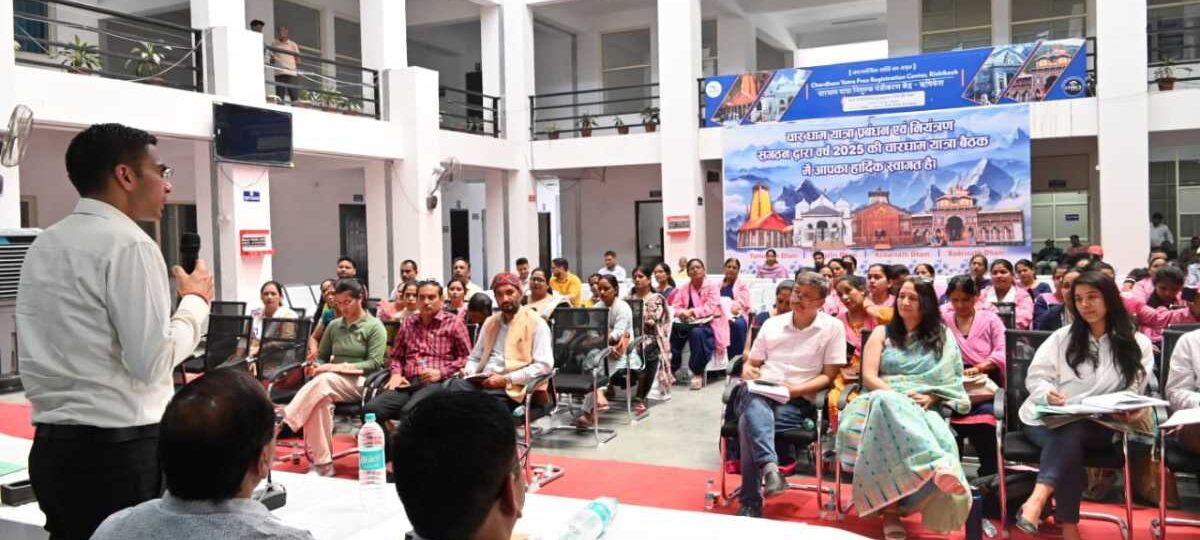 मुख्यमंत्री की प्रेरणा से अग्रणी पक्ति के योद्धाओं को सशक्त बनाते डीएम सविन