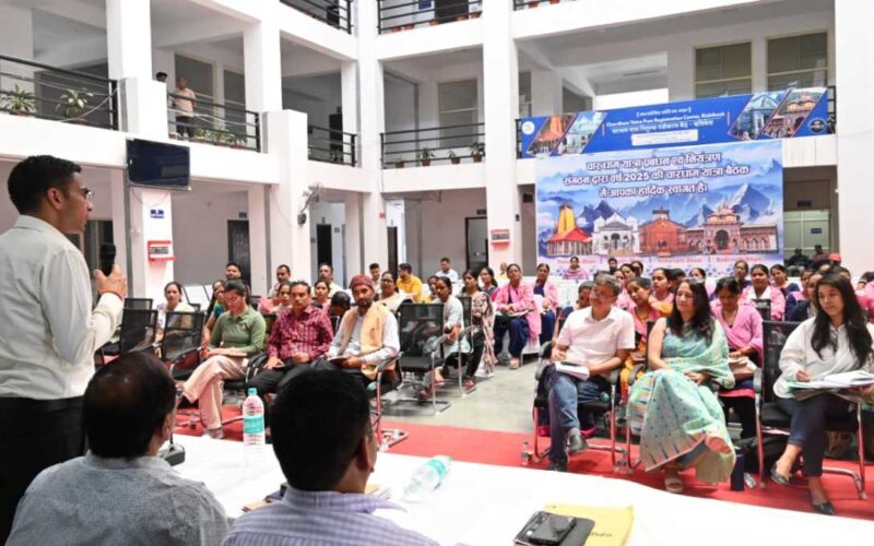 मुख्यमंत्री की प्रेरणा से अग्रणी पक्ति के योद्धाओं को सशक्त बनाते डीएम सविन
