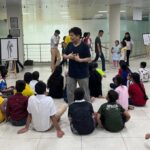 दून पुस्तकालय में  डॉ.सुवर्ण रावत ने बच्चों को सिखाये रंगमंच के गुर