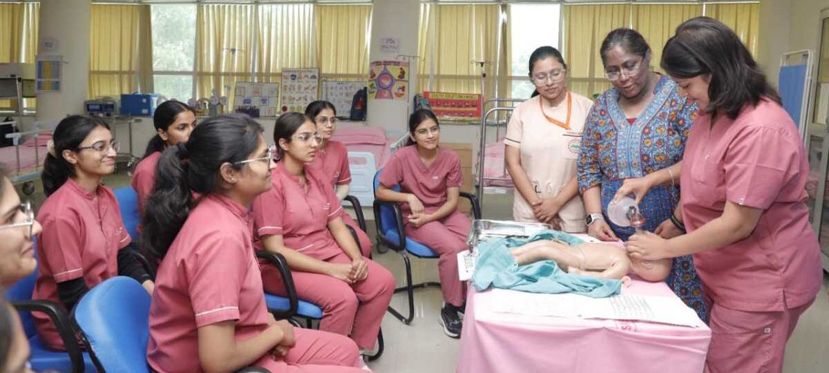 एम्स, ऋषिकेश में नवजात पुनर्जीवन कार्यक्रम पर कार्यशाला