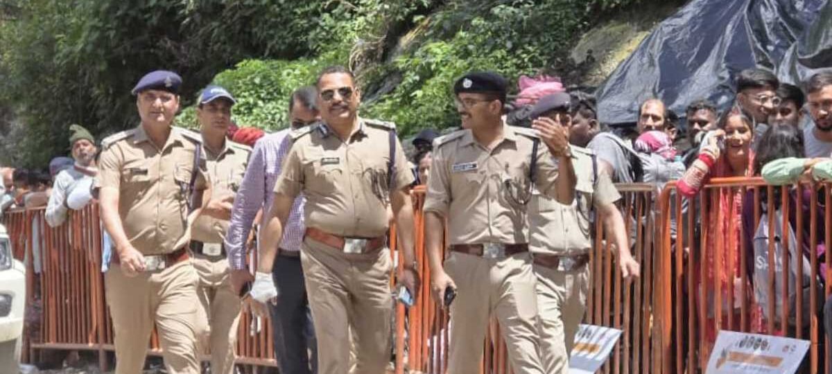 पुलिस महानिरीक्षक, अपराध एवं कानून व्यवस्था, उत्तराखण्ड ने किया यात्रा व्यवस्थाओं का निरीक्षण
