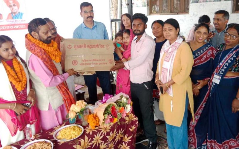 मैनुअल स्कैवेंजर्स, सफाई कर्मी और उनके आश्रितों के लिए वाल्मीकि बस्ती चुक्खूवाला देहरादून में आयोजित हुआ शिविर